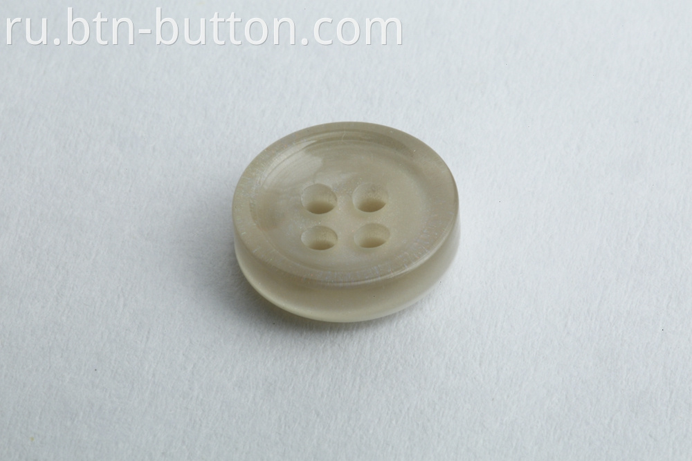 Womian color pink transparent button